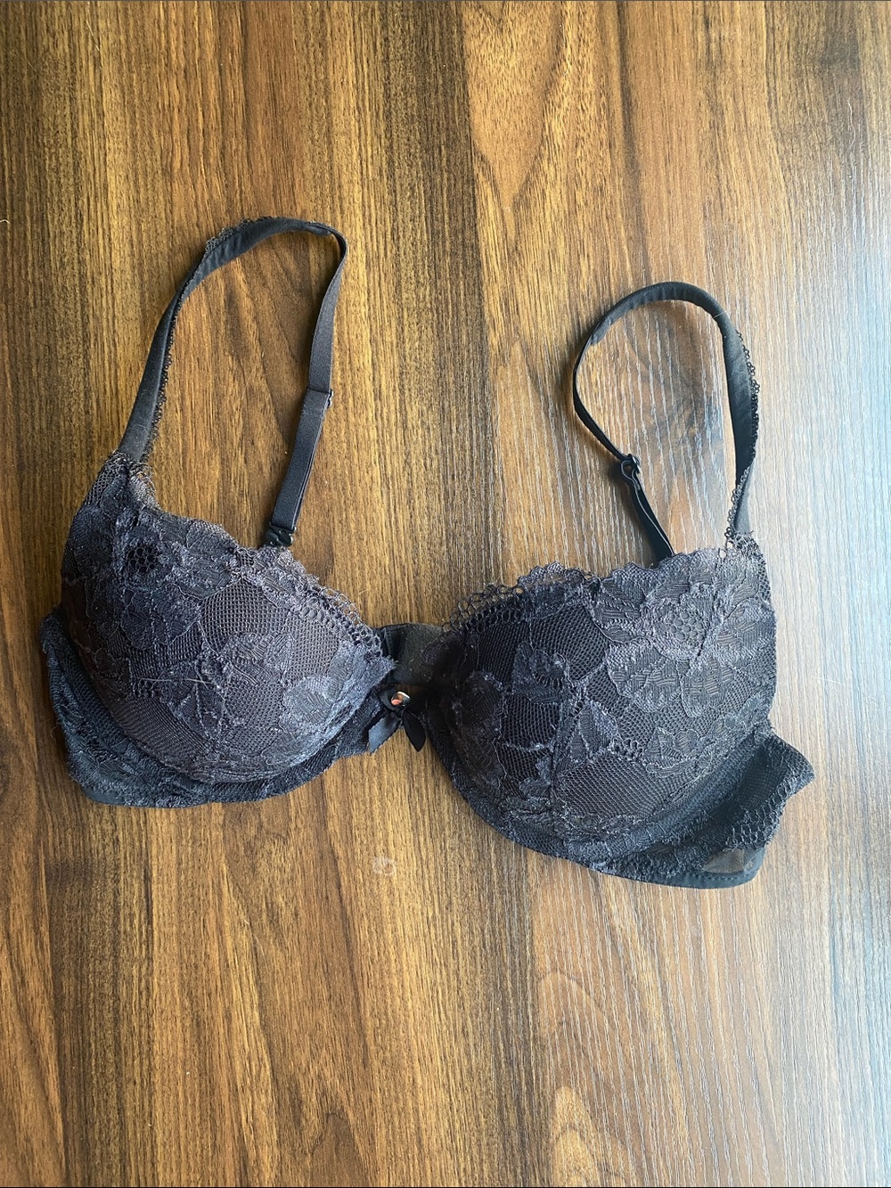 Victoria Secret Body by Victoria Black lace Push-up Bra 34C